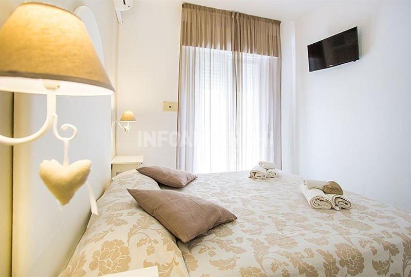 Hotel Ermeti B&B Brunch Riccione Dış mekan fotoğraf