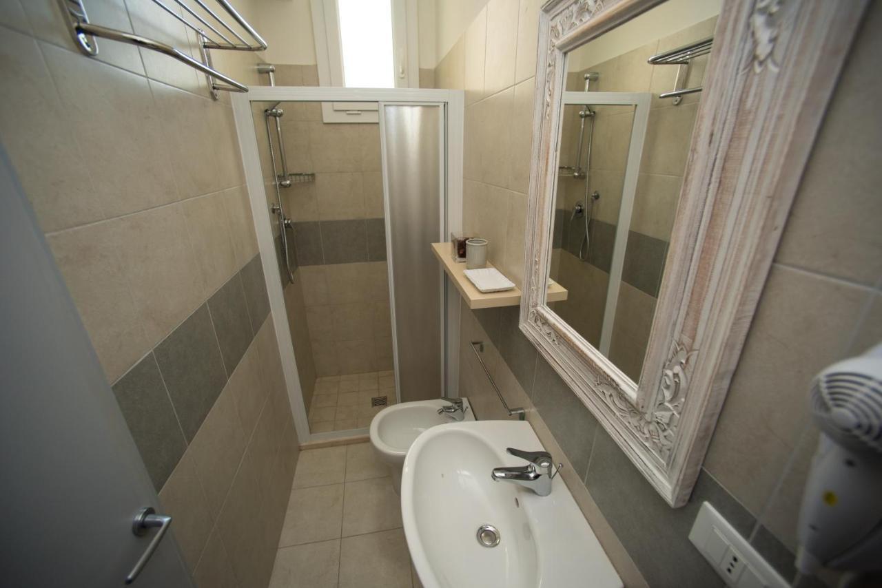 Hotel Ermeti B&B Brunch Riccione Dış mekan fotoğraf