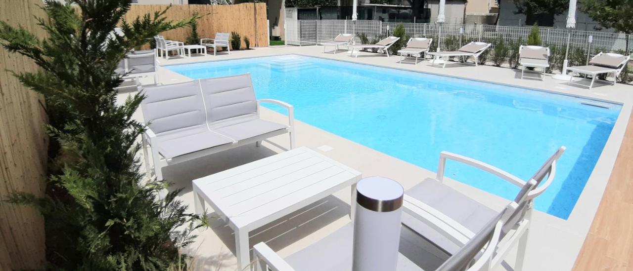 Hotel Ermeti B&B Brunch Riccione Dış mekan fotoğraf