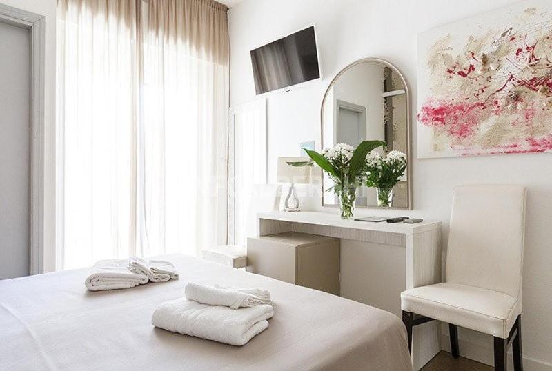 Hotel Ermeti B&B Brunch Riccione Dış mekan fotoğraf