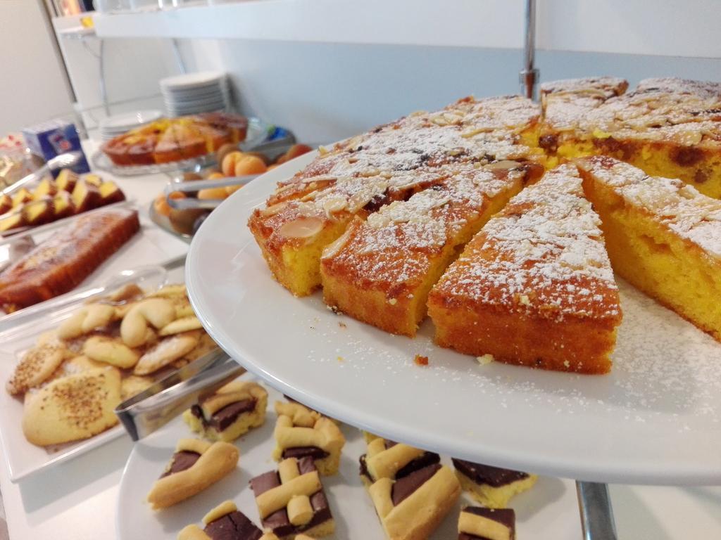 Hotel Ermeti B&B Brunch Riccione Dış mekan fotoğraf