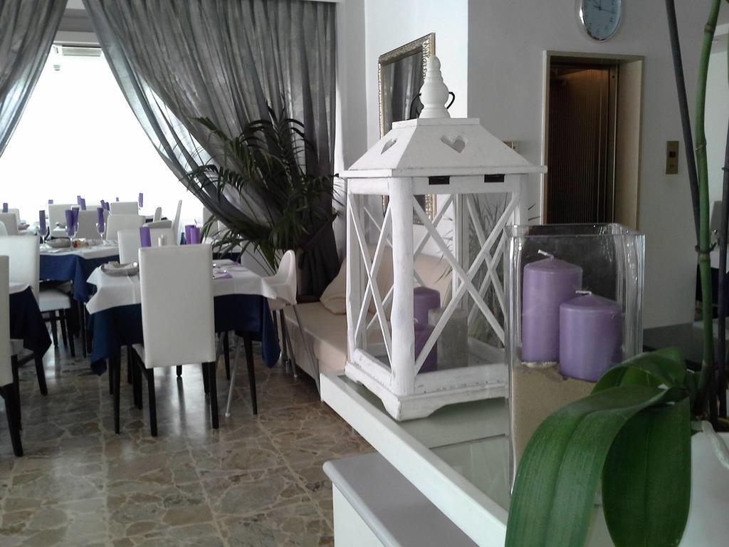 Hotel Ermeti B&B Brunch Riccione Dış mekan fotoğraf